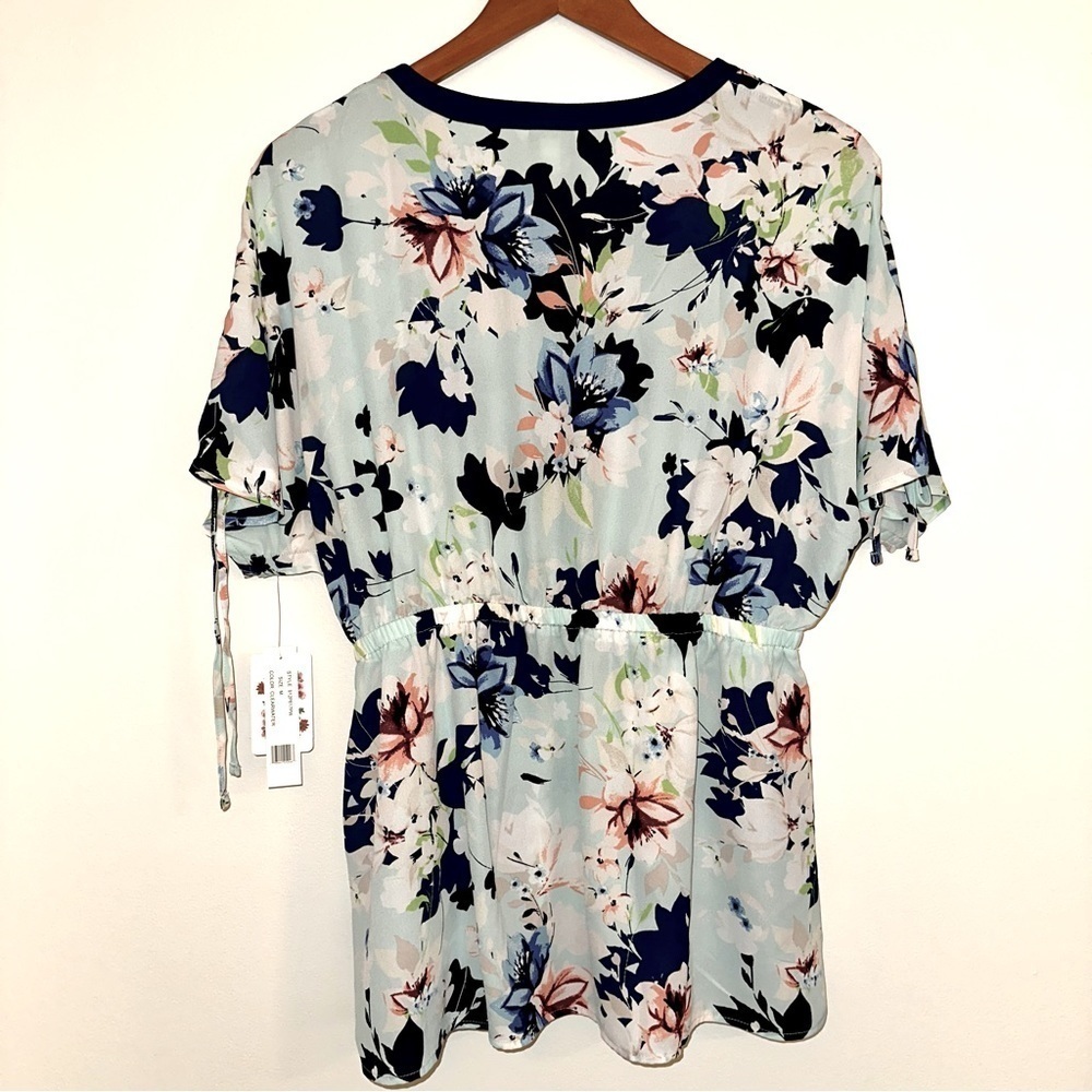 The Pioneer Women Blue Floral Top Size Medium - Picture 6 of 11